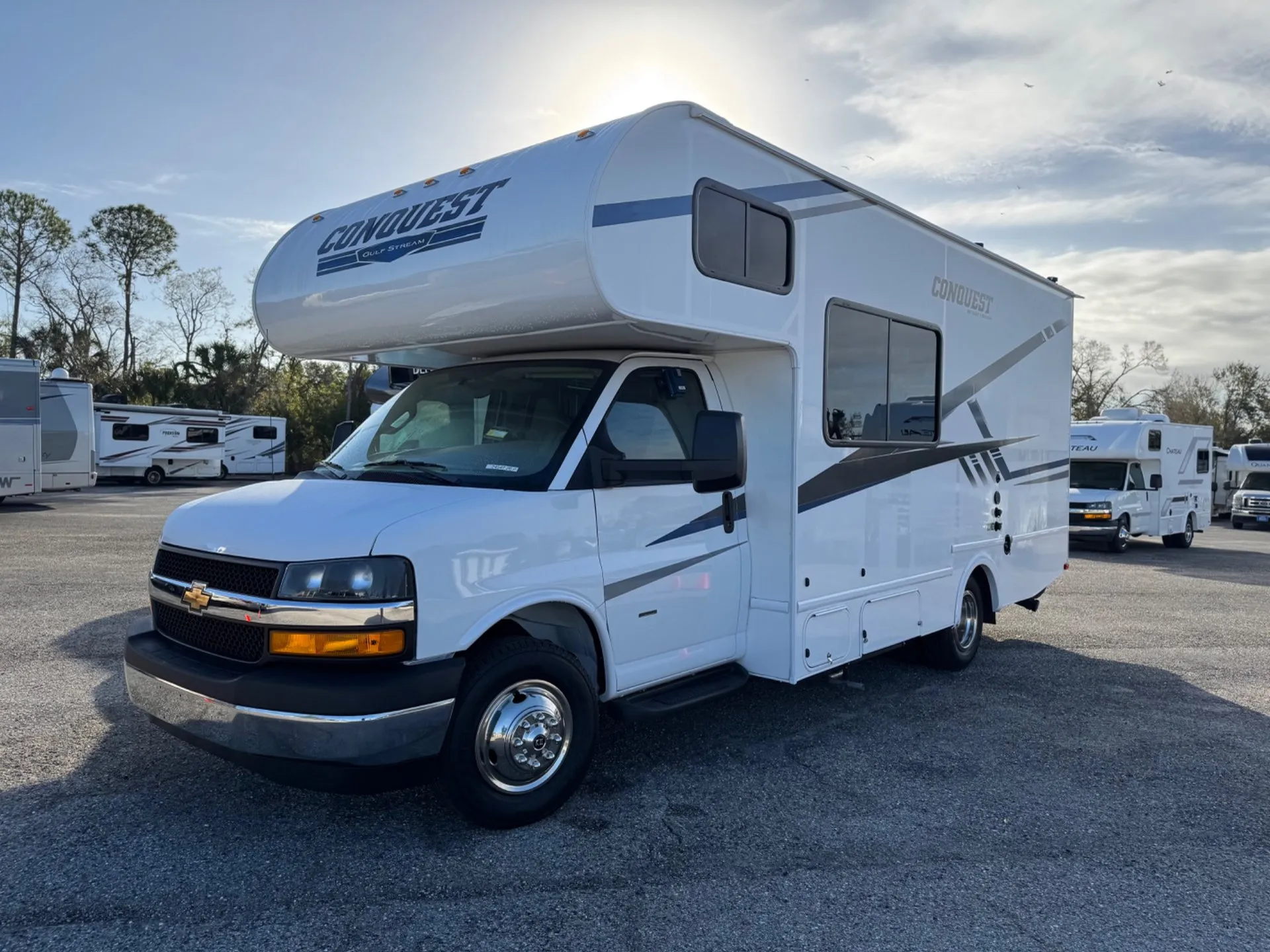 2026 Gulf Stream RV Conquest 6237LE - Photo 3