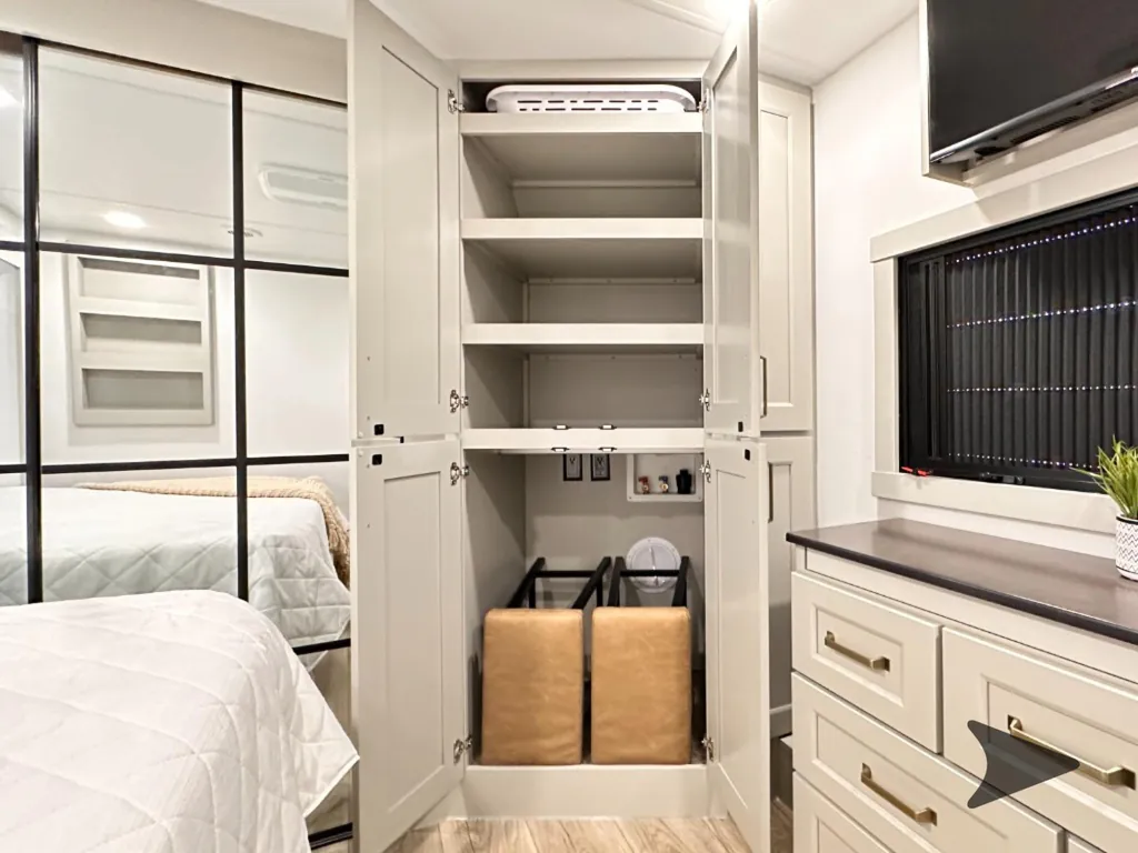 2026 Brinkley Model G 4100, Photos photo 89