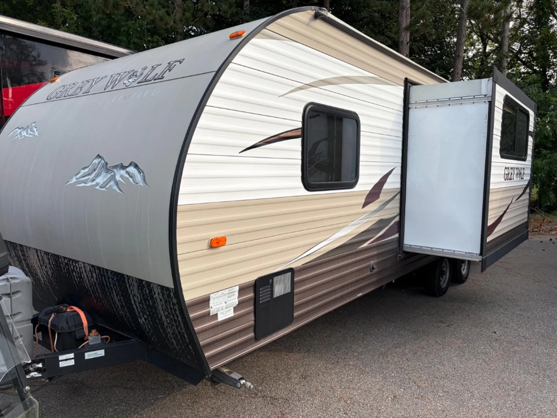 2016 Forest River Cherokee Grey Wolf 23DBH - Photo 4