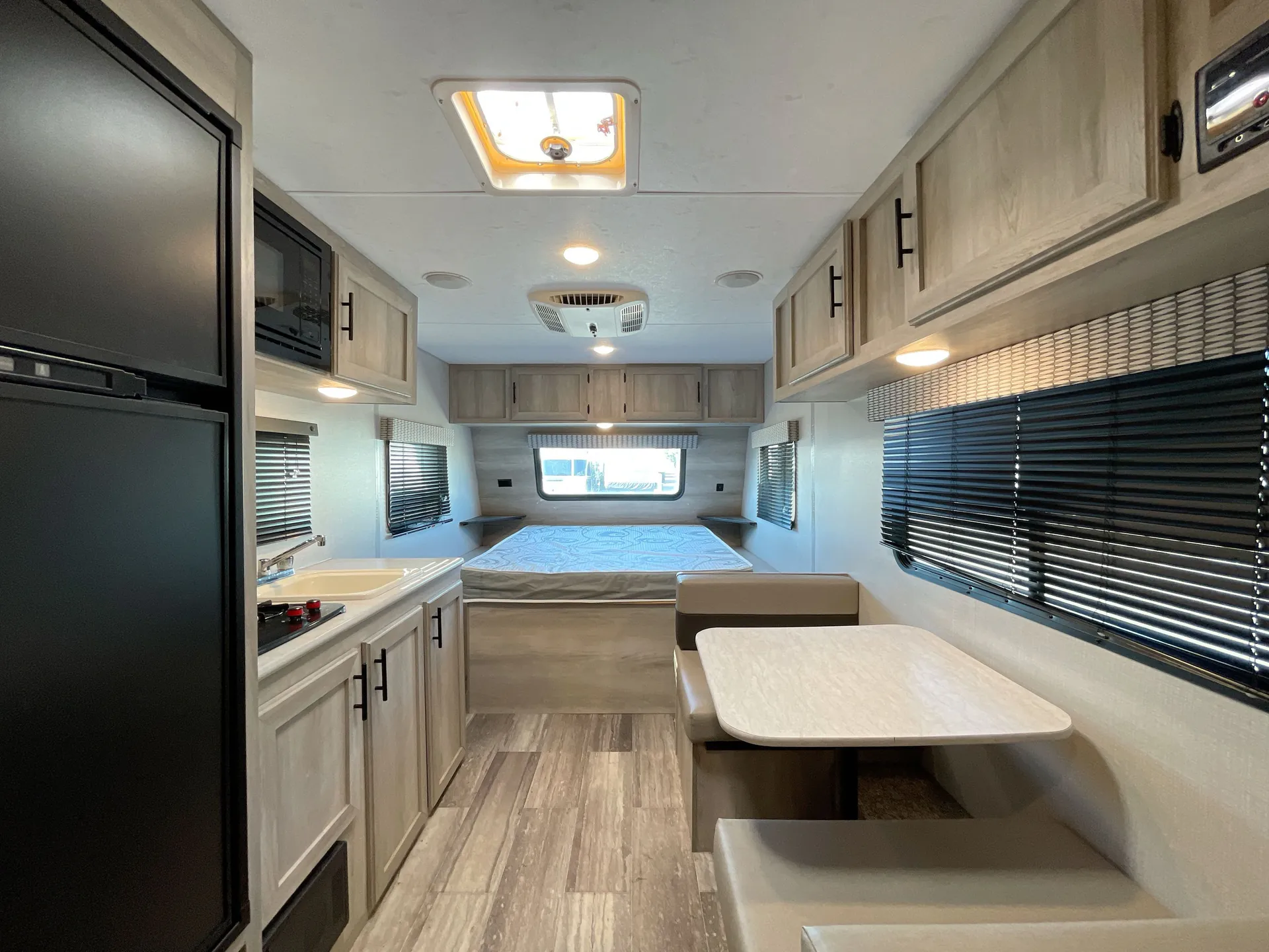 2021 K-Z Sportsmen Classic 160QB — living area main