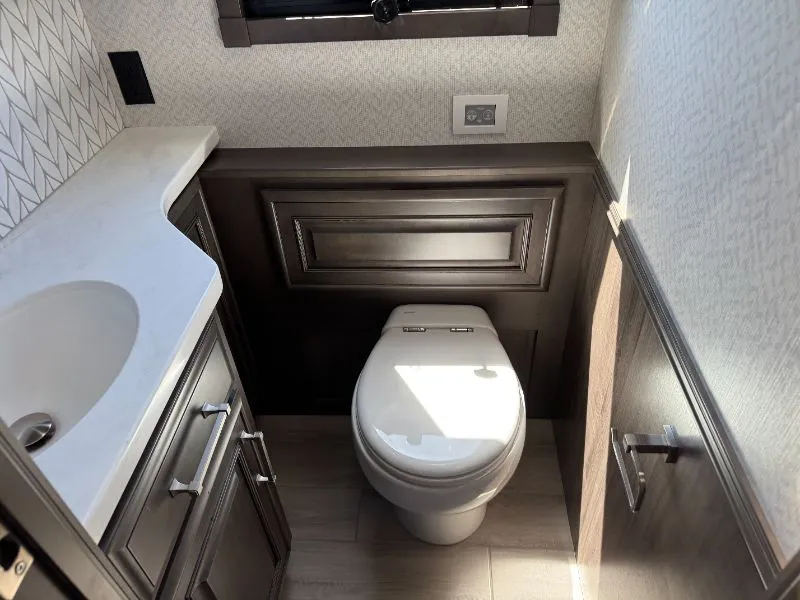 2026 Entegra Coach Aspire 44V, Photos photo 12