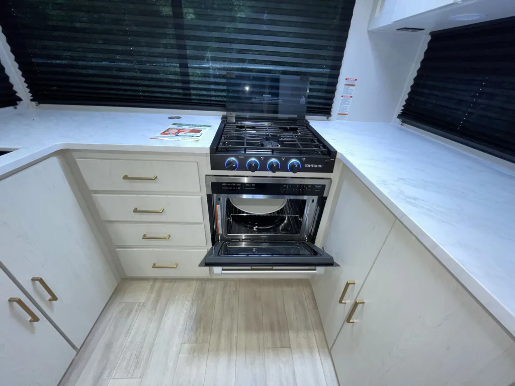 2027 Forest River Vibe 3400SB, Photos photo 11