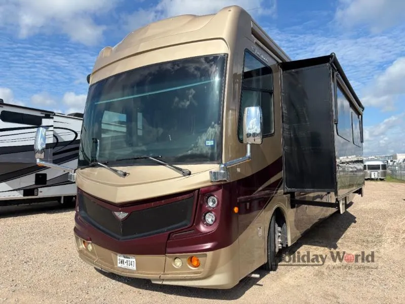2017 Fleetwood RV Discovery 40X - Photo 3