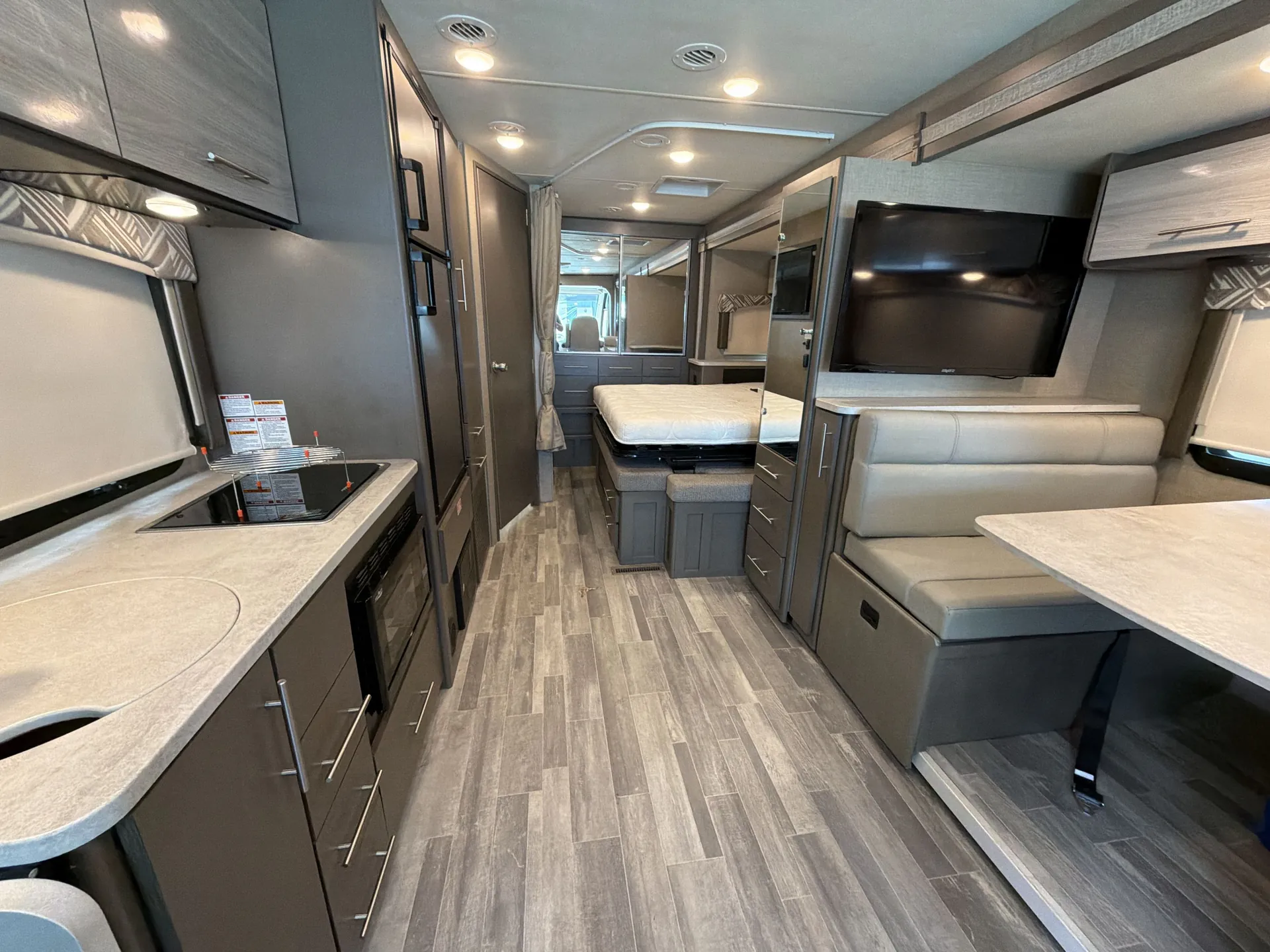 2020 Thor Motor Coach Axis 25.6 — living area main