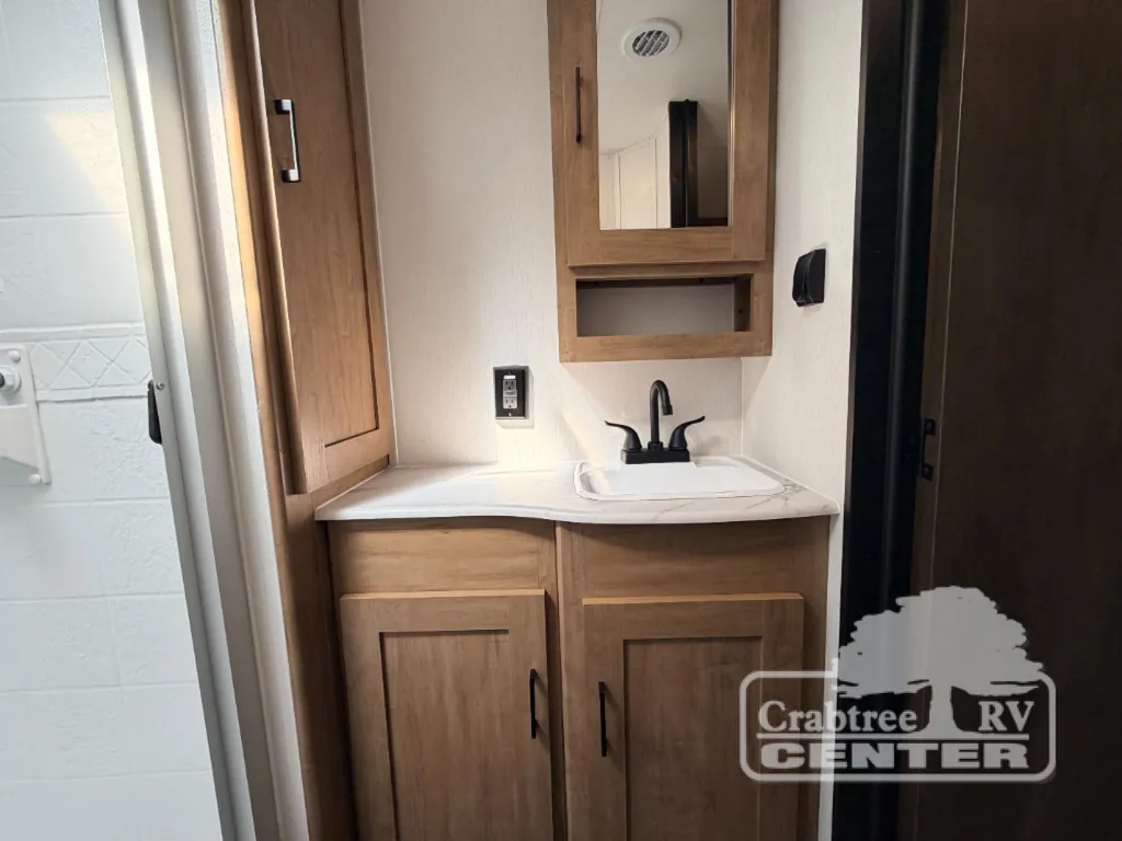 2024 Coachmen Freedom Express Ultra Lite 274RKS, Photos photo 14