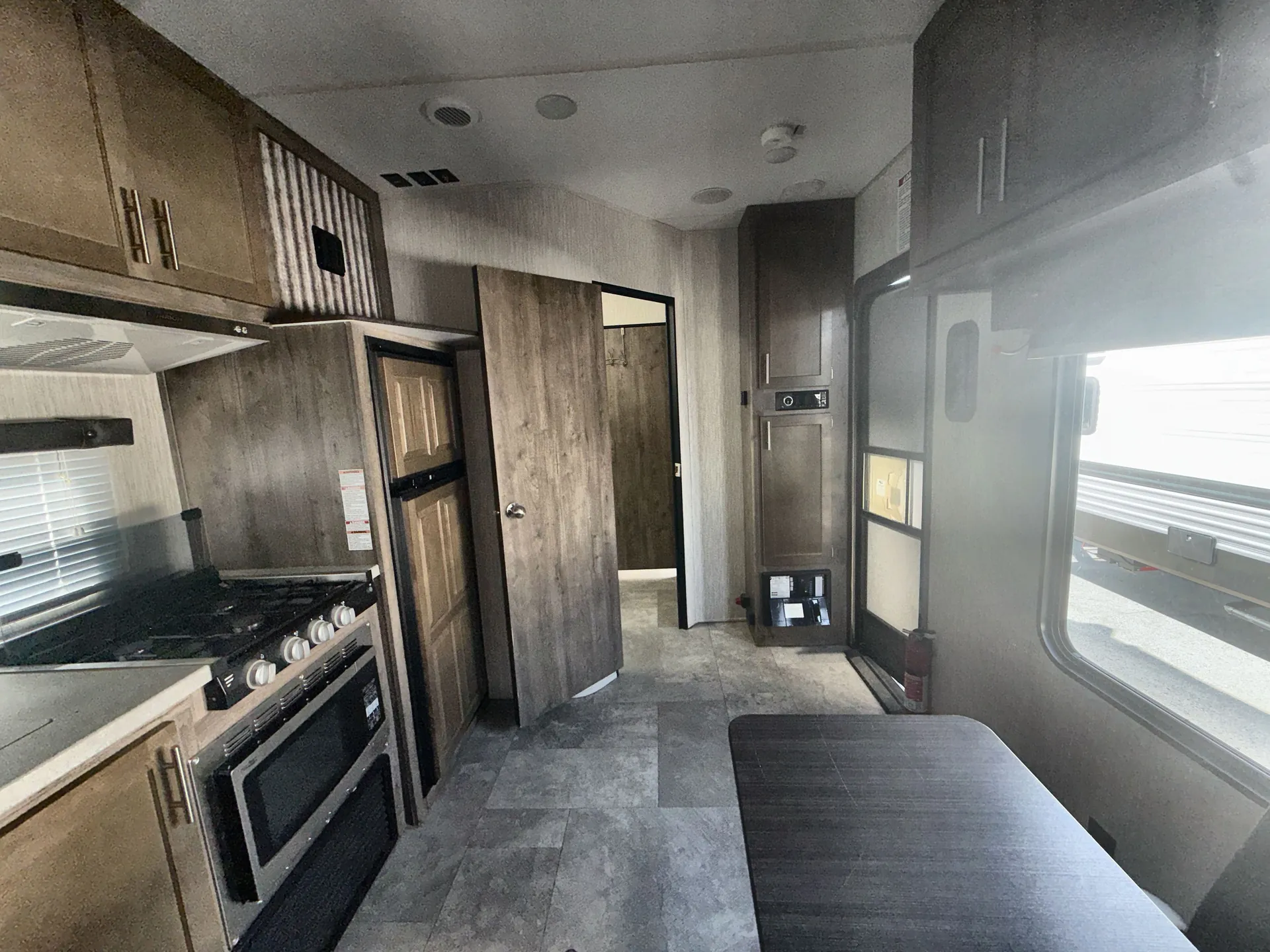 2020 Forest River Vengeance Rogue 25V — living area main