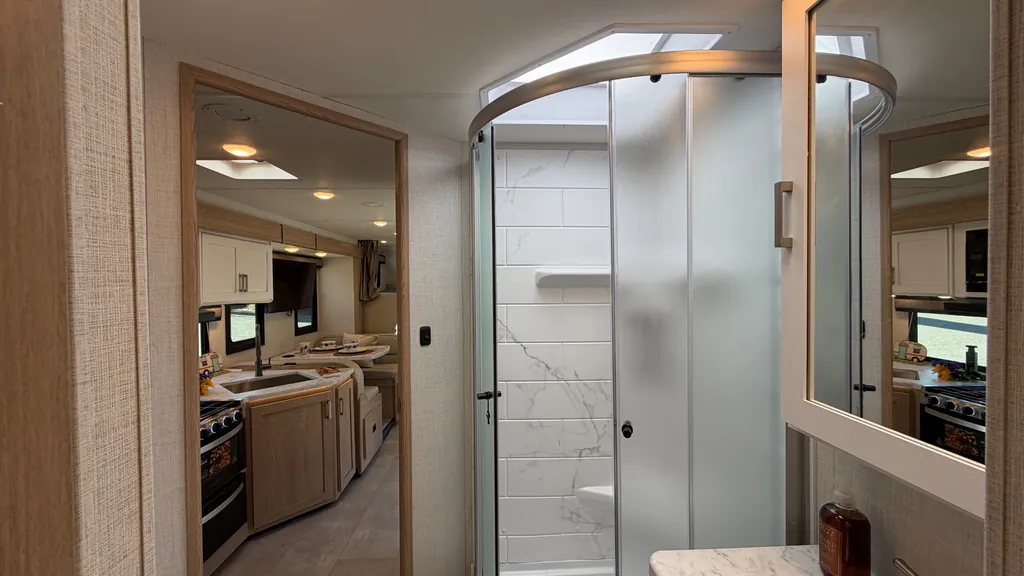 2026 Thor Motor Coach Freedom Elite 31FE, Photos photo 16