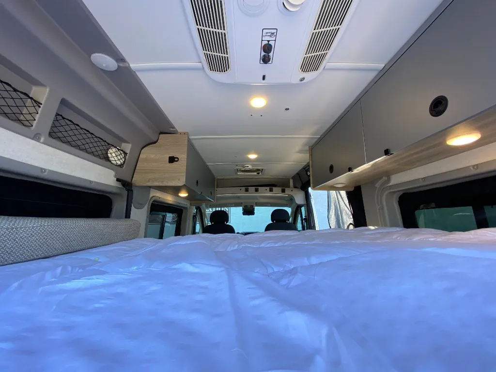 2022 Winnebago Solis Pocket 36A - Photo 3