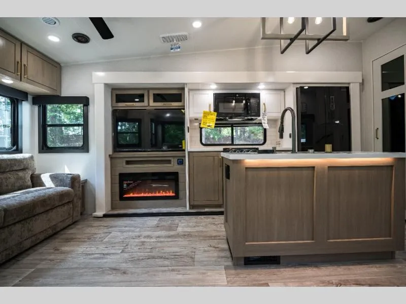2026 Jayco Eagle 321RSTS - Photo 4