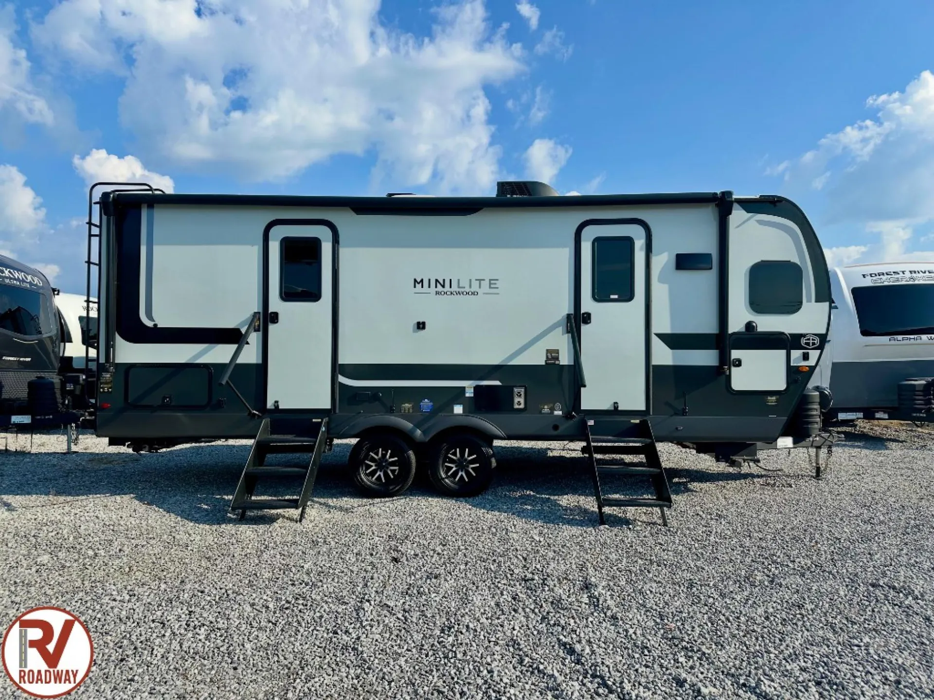 2027 Forest River Rockwood Mini Lite 2506FK - Photo 3