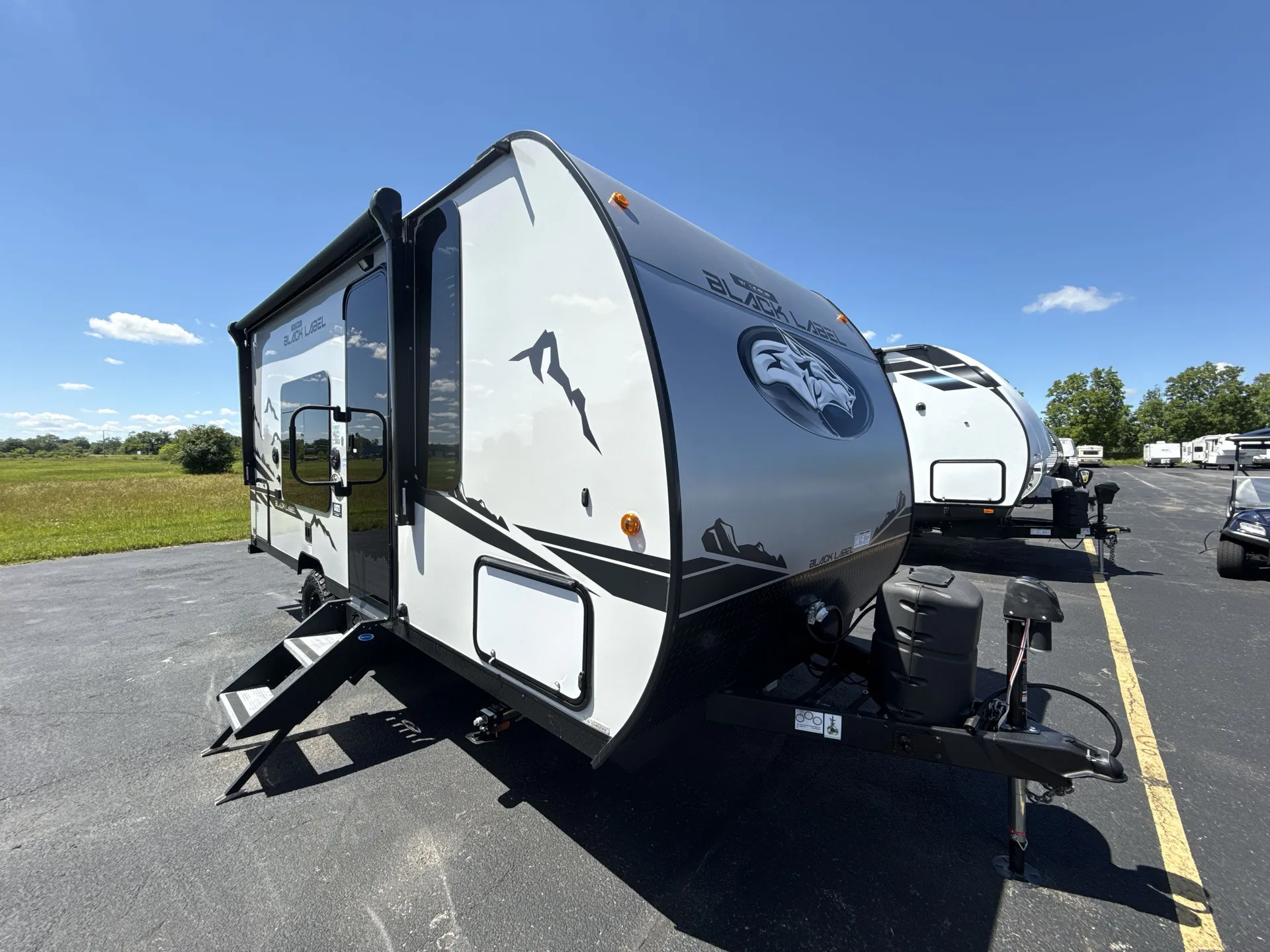 2023 Forest River Cherokee Wolf Pup Black Label 16FQBL - Photo 2
