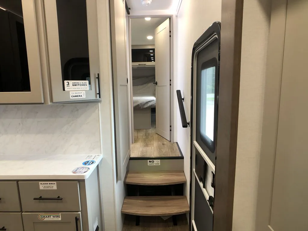 2027 Alliance RV Valor All-Access 36A10 - Photo 4