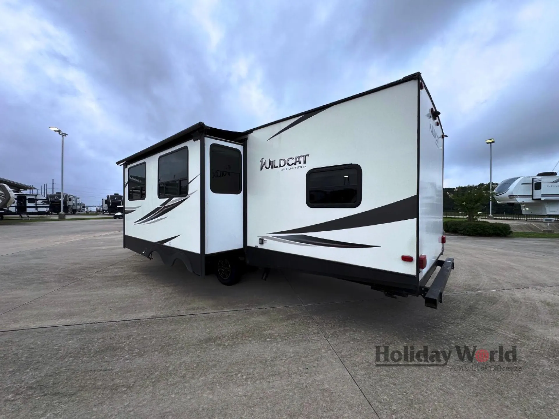 2019 Forest River Wildcat 292QBD - Photo 4