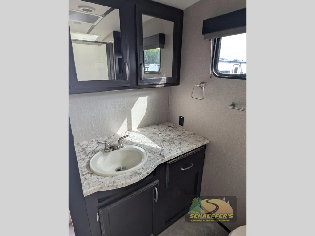 2019 Grand Design Imagine 2600RB, Photos photo 15