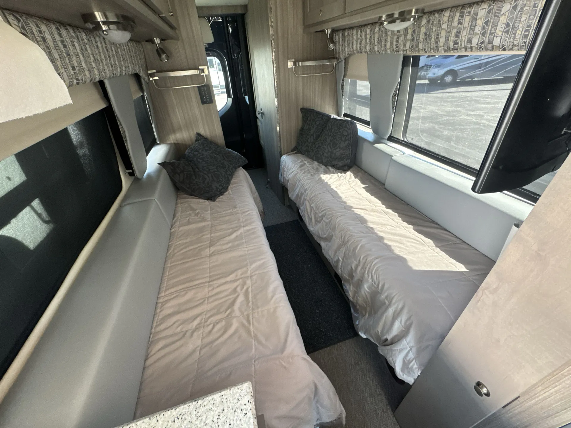 2021 Coach House Arriva 24 TB — living area main