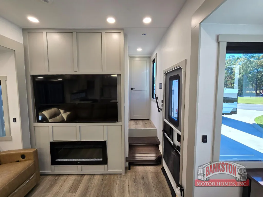 2026 Brinkley Model G 3970, Photos photo 35