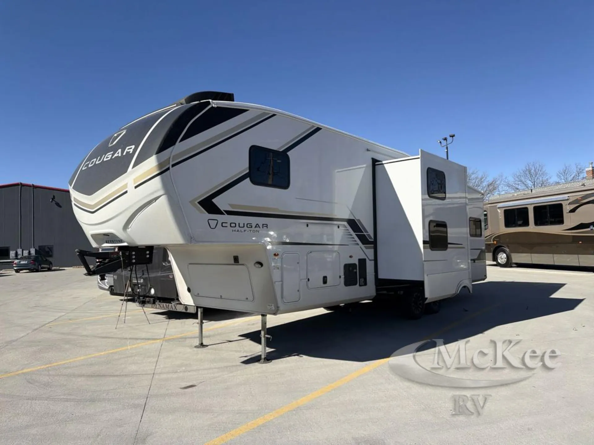 2026 Keystone Cougar Half-Ton 29MBD - Photo 4