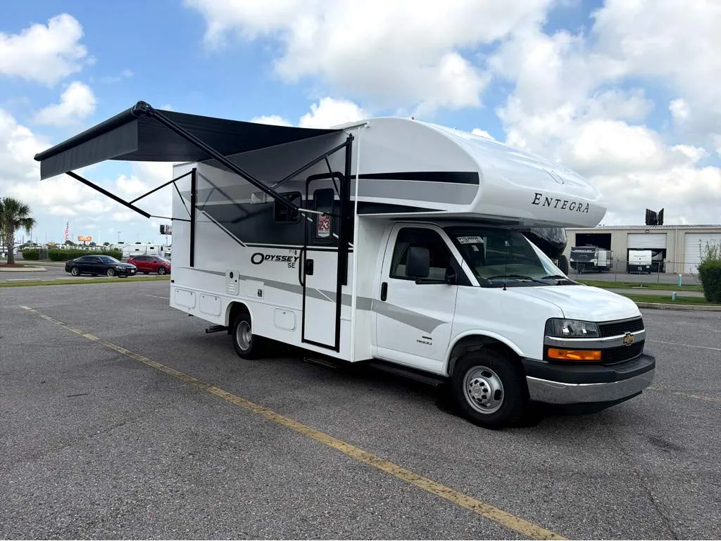 2027 Entegra Coach Odyssey SE 22C - Photo 3