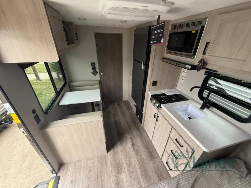 2026 Coachmen Catalina Summit Series 7 154RBX - Photo 3