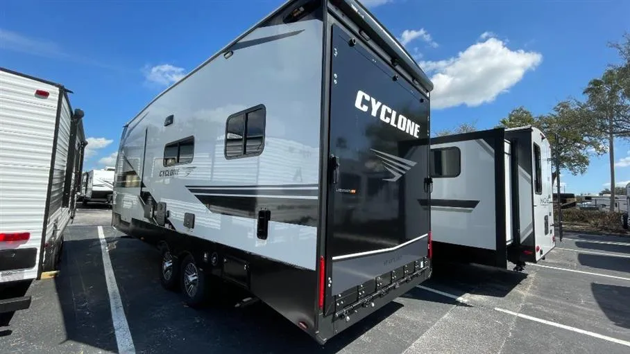 2026 Heartland Cyclone 2214 - Photo 4