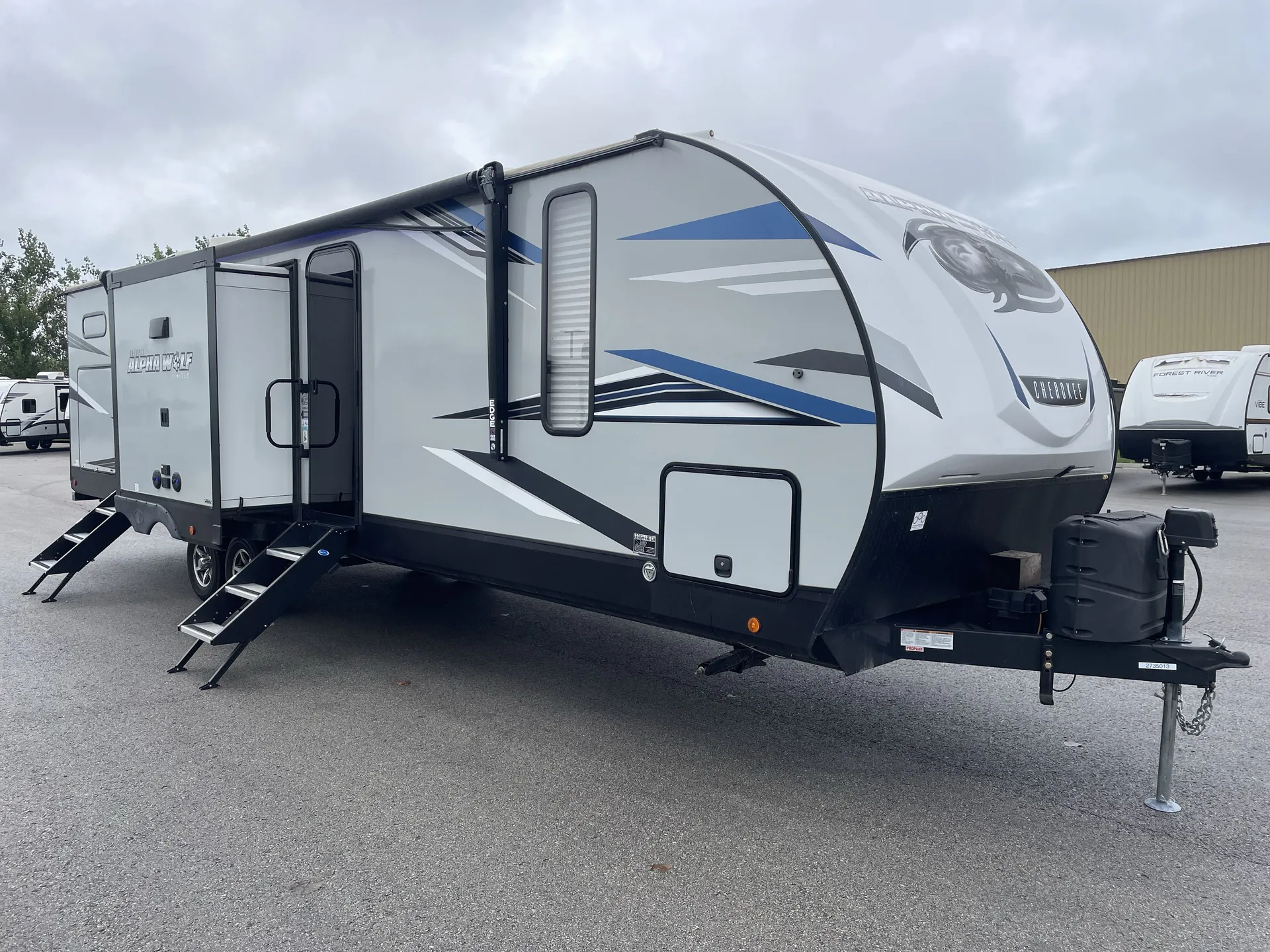 2021 Forest River Cherokee Alpha Wolf 33BH-L