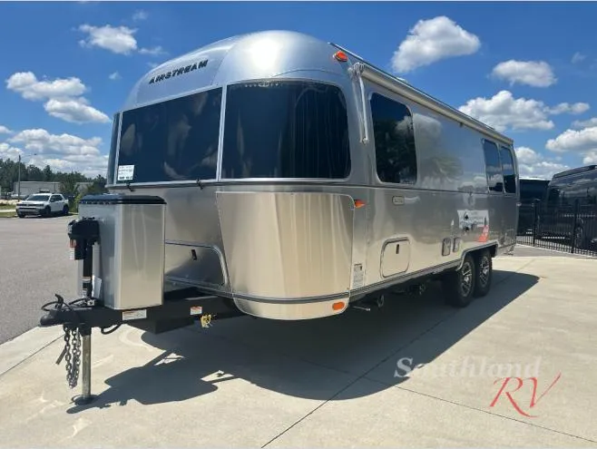 2027 Airstream Trade Wind 25FB - Photo 2