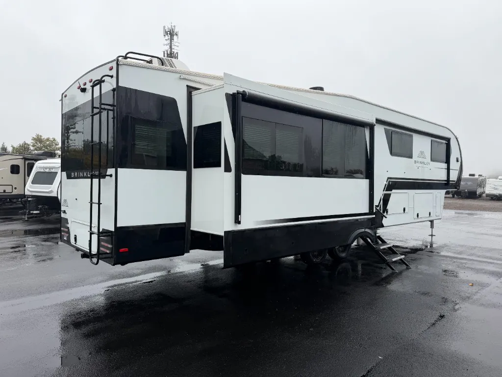 2024 Brinkley Model Z 3610, Photos photo 23