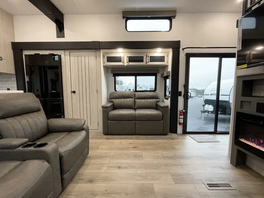 2026 Forest River Puma Vista 403LFT, Photos photo 21