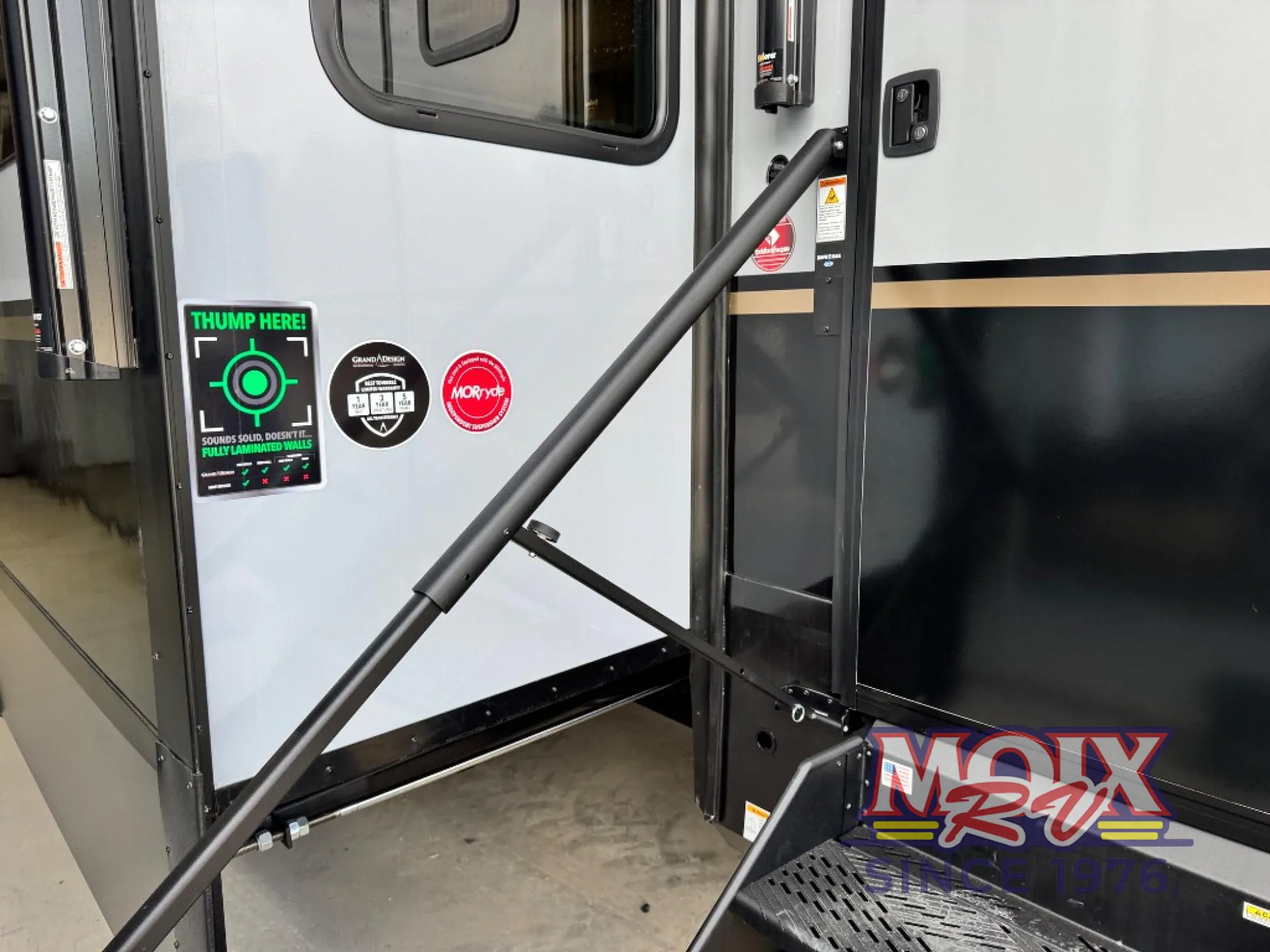 2027 Grand Design Momentum 395MT - Photo 4