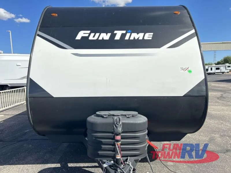 2026 CrossRoads RV Fun Time 195RB - Photo 2