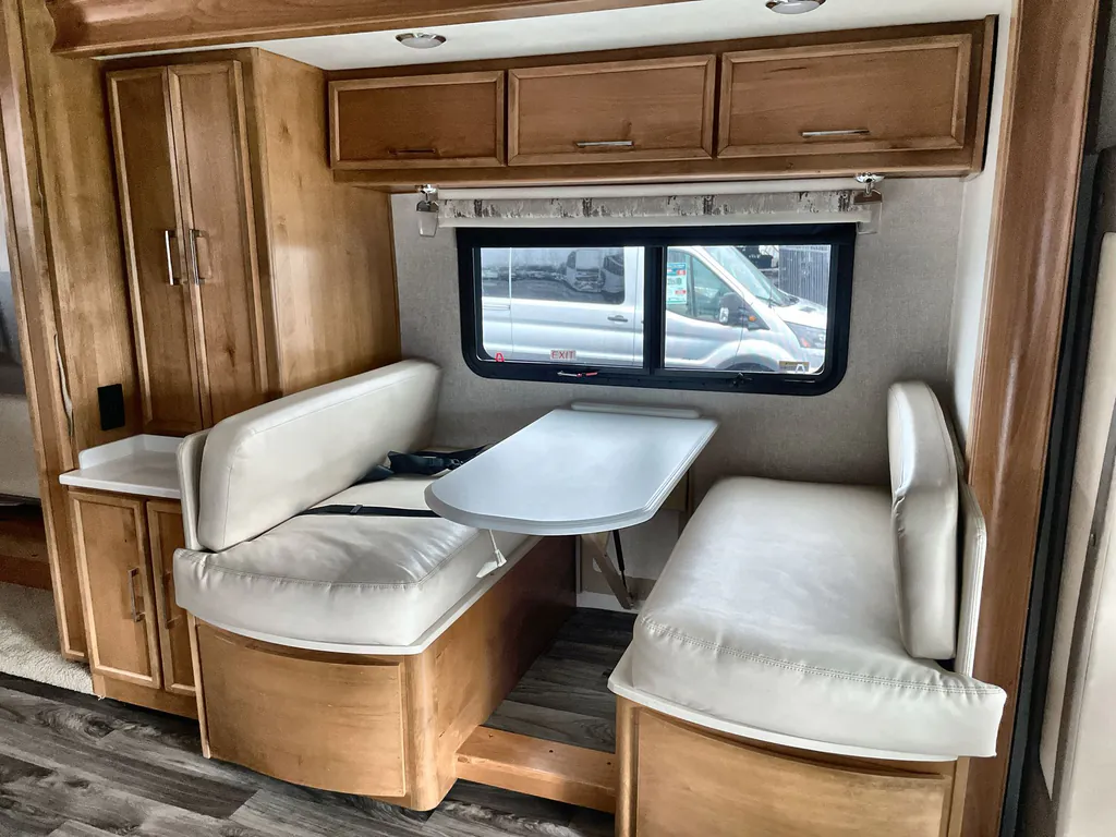2019 Tiffin Wayfarer 24 FW, Photos photo 19