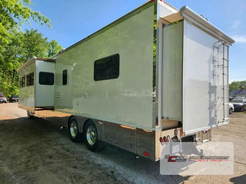 2007 Renegade Classic Used    45 Motorhome - Photo 3