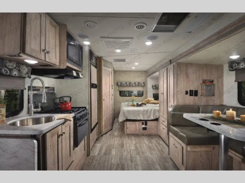 2018 Forest River RV Sunseeker MBS 2400W - Photo 3