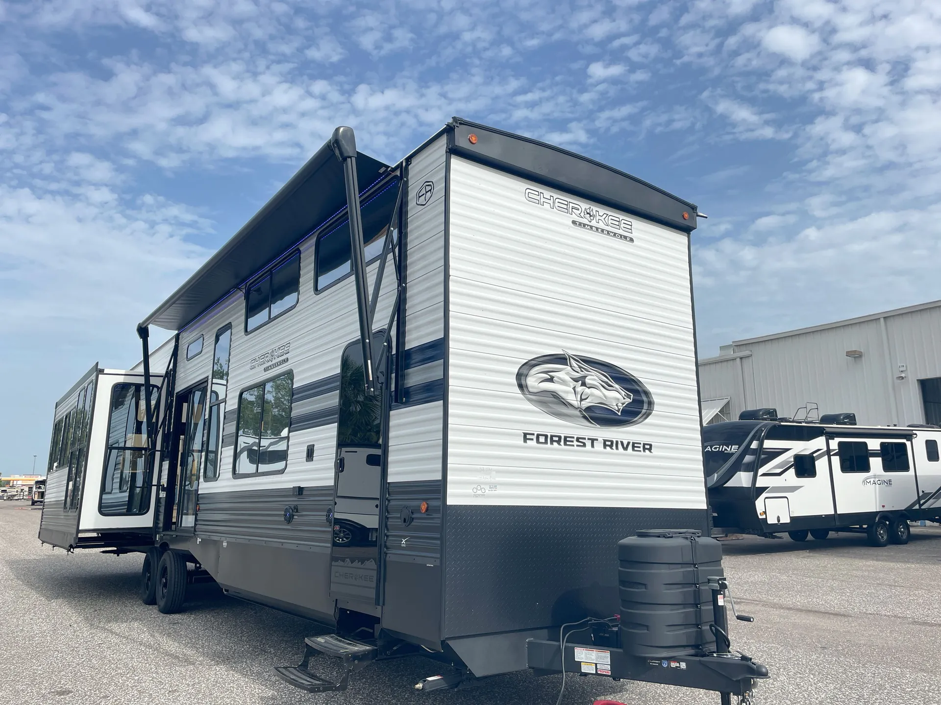 2027 Forest River Cherokee Timberwolf 39JM