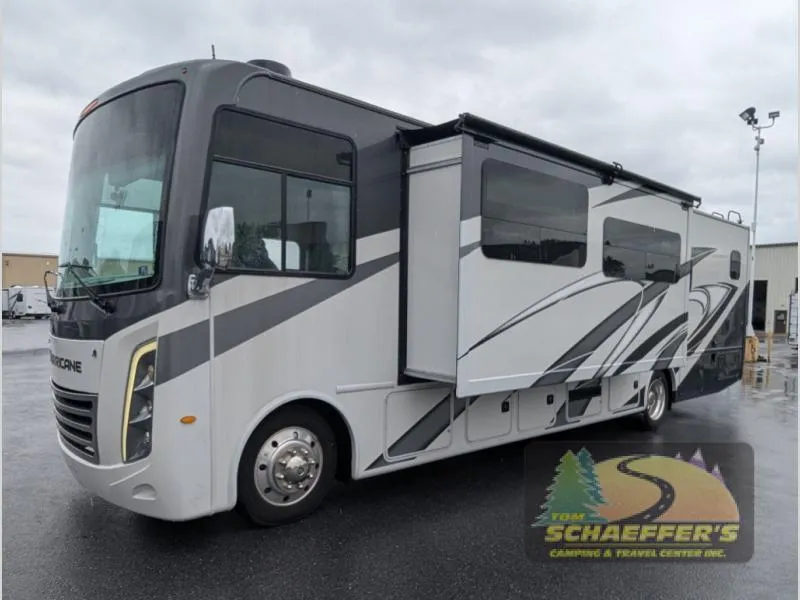 2024 Thor Motor Coach Hurricane 35M - Photo 4