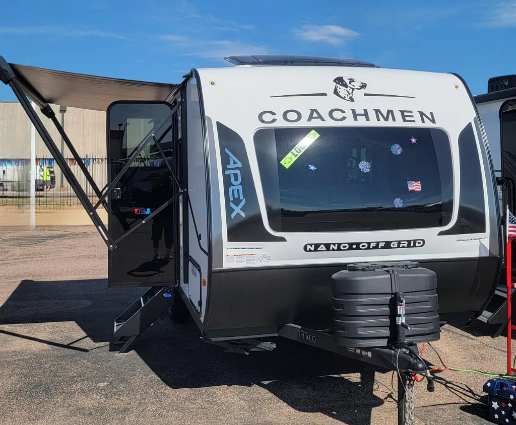 2026 Coachmen Apex Nano 187RB dealer photo 1 from Trailer Source Inc. Co. Springs RV Center
