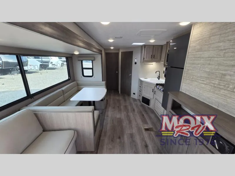 2026 Coachmen RV Catalina Summit Series 8 281QBUNK - Photo 4