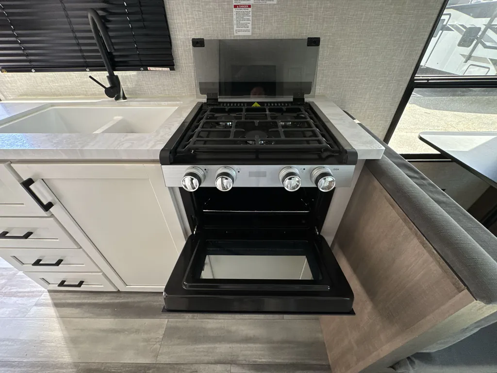 2025 Jayco Jay Flight SLX 210QB, Photos photo 11