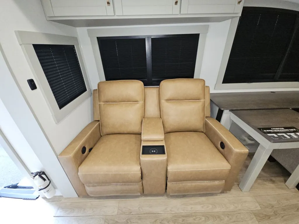 2026 Brinkley Model Z 3420, Photos photo 11