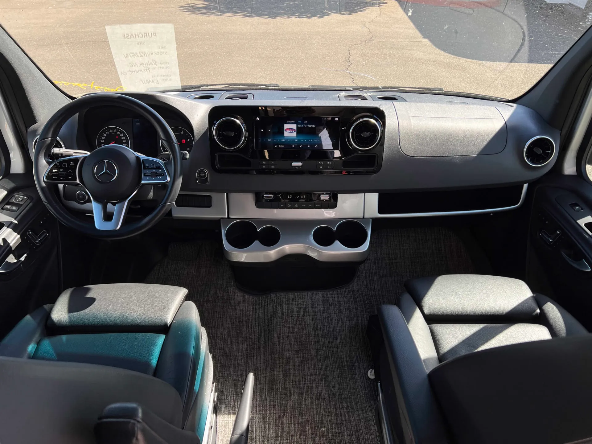 2023 Thor Motor Coach Sanctuary 19P - Photo 3