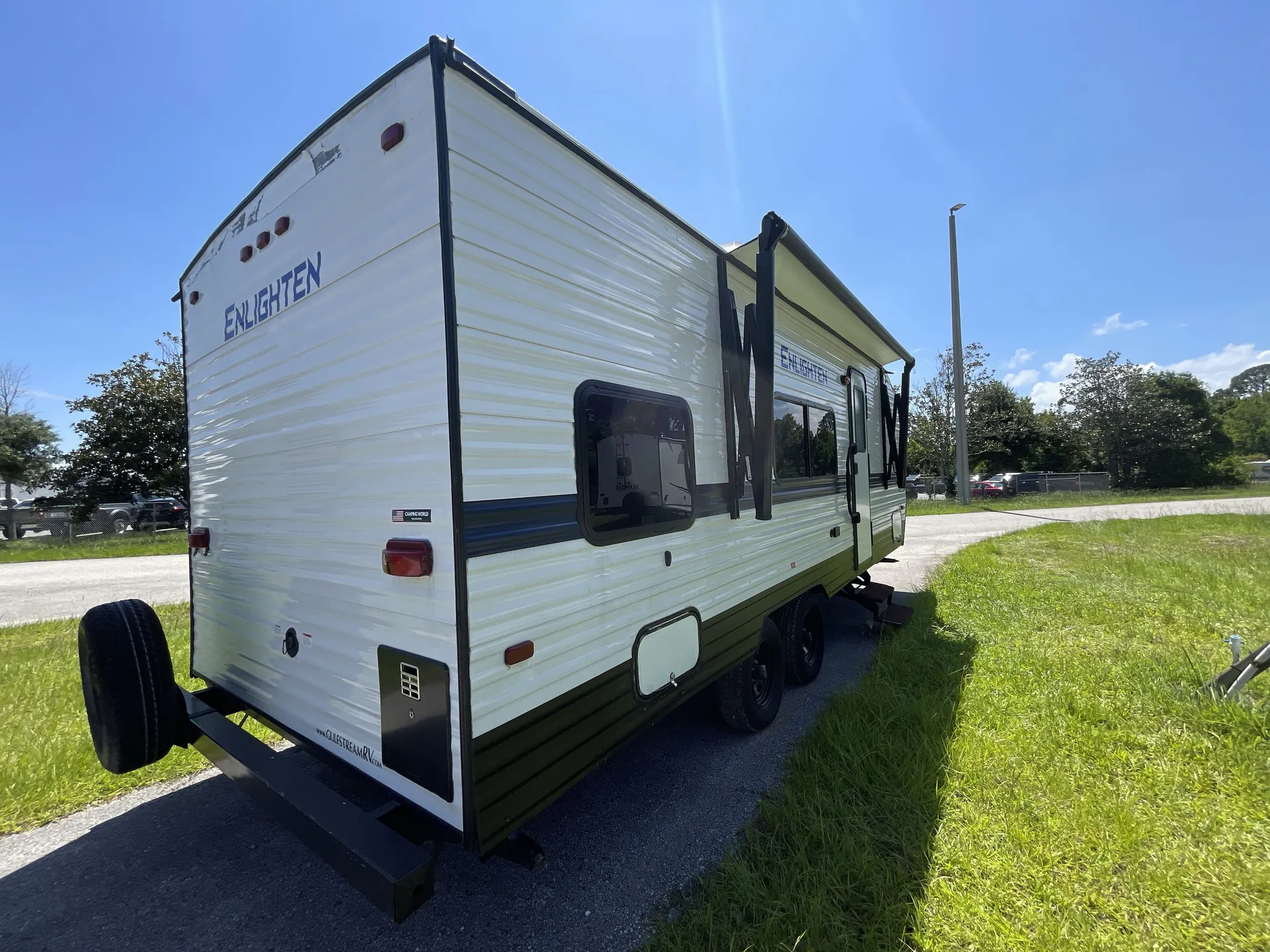 2022 Gulf Stream Enlighten 25BH — campside