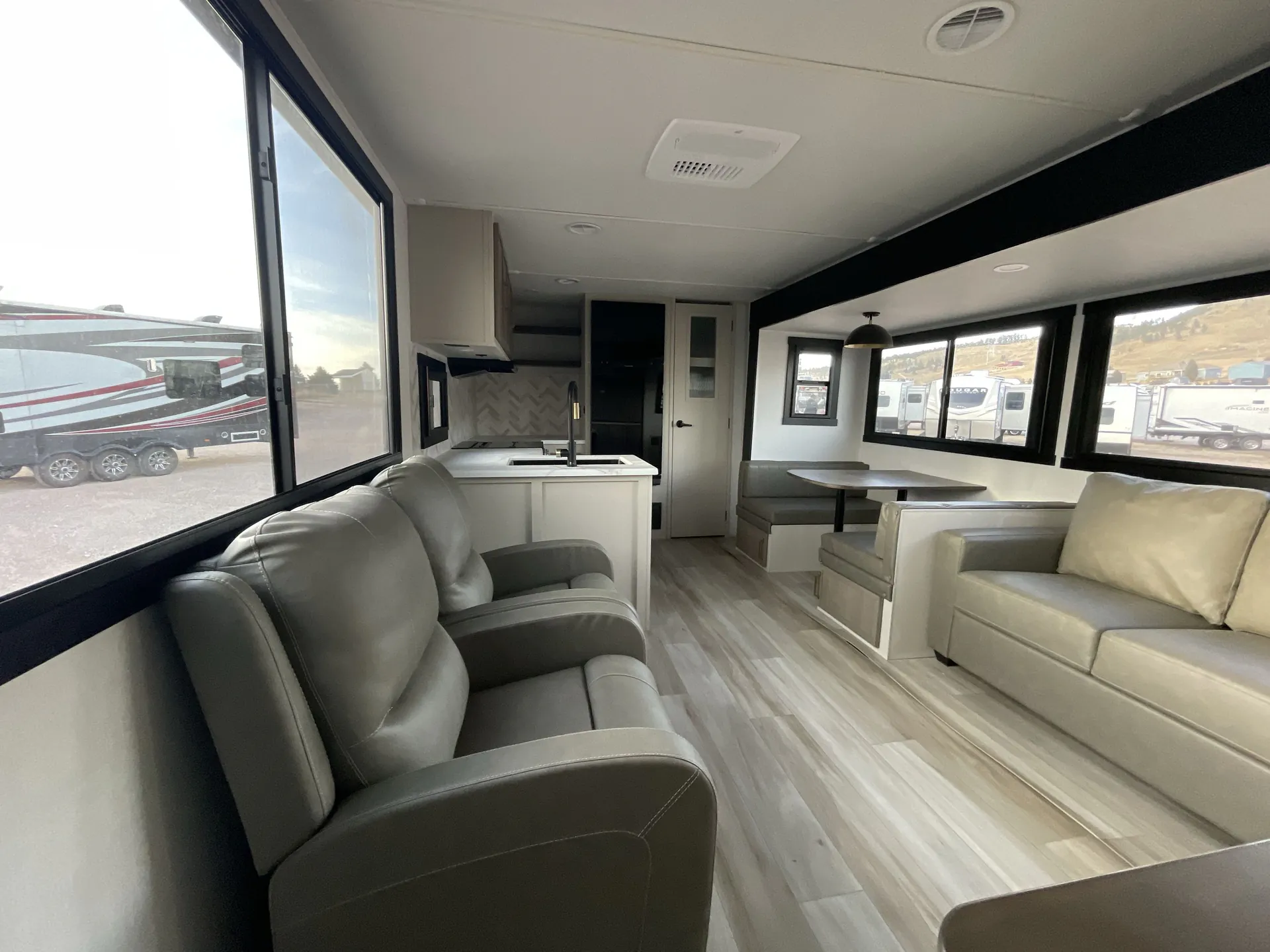 2026 Forest River Salem Hemisphere Hyper-Lyte 27RKHL — living area main