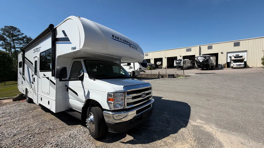 2026 Thor Motor Coach Freedom Elite 31FE, Photos photo 44