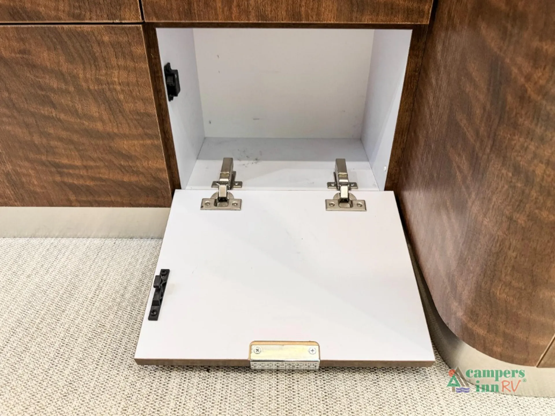 2019 Airstream Globetrotter 27FB - Photo 4