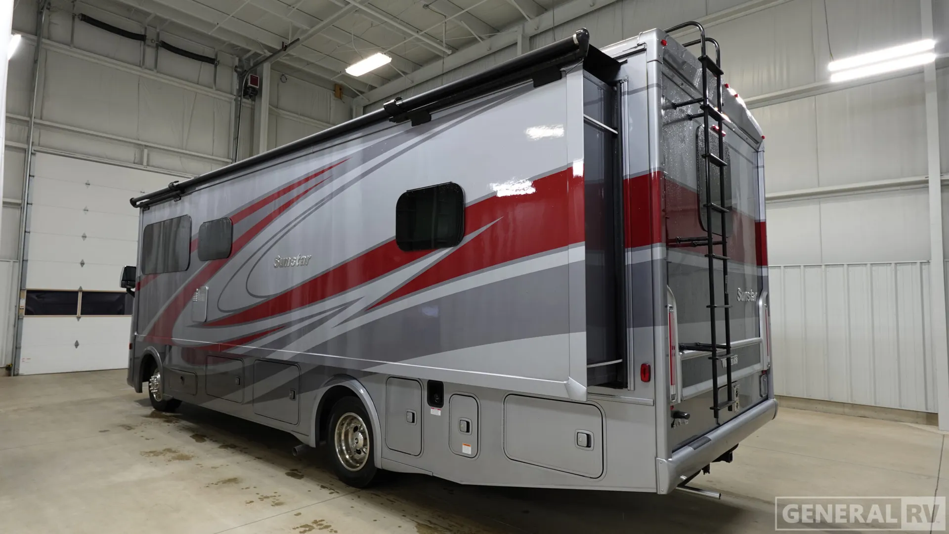 2026 Winnebago Sunstar 29V - Photo 4