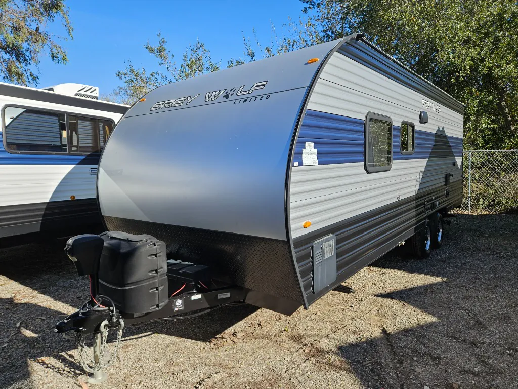 2022 Forest River Cherokee Grey Wolf 23MK — Photo 5