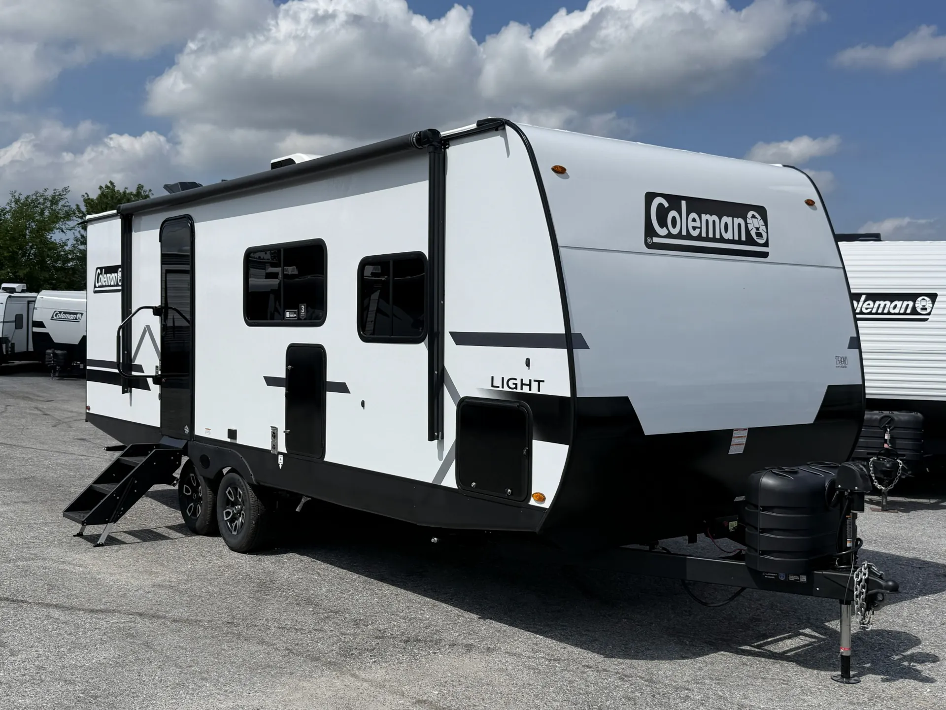 2027 Keystone Coleman Light 22BX - Photo 2