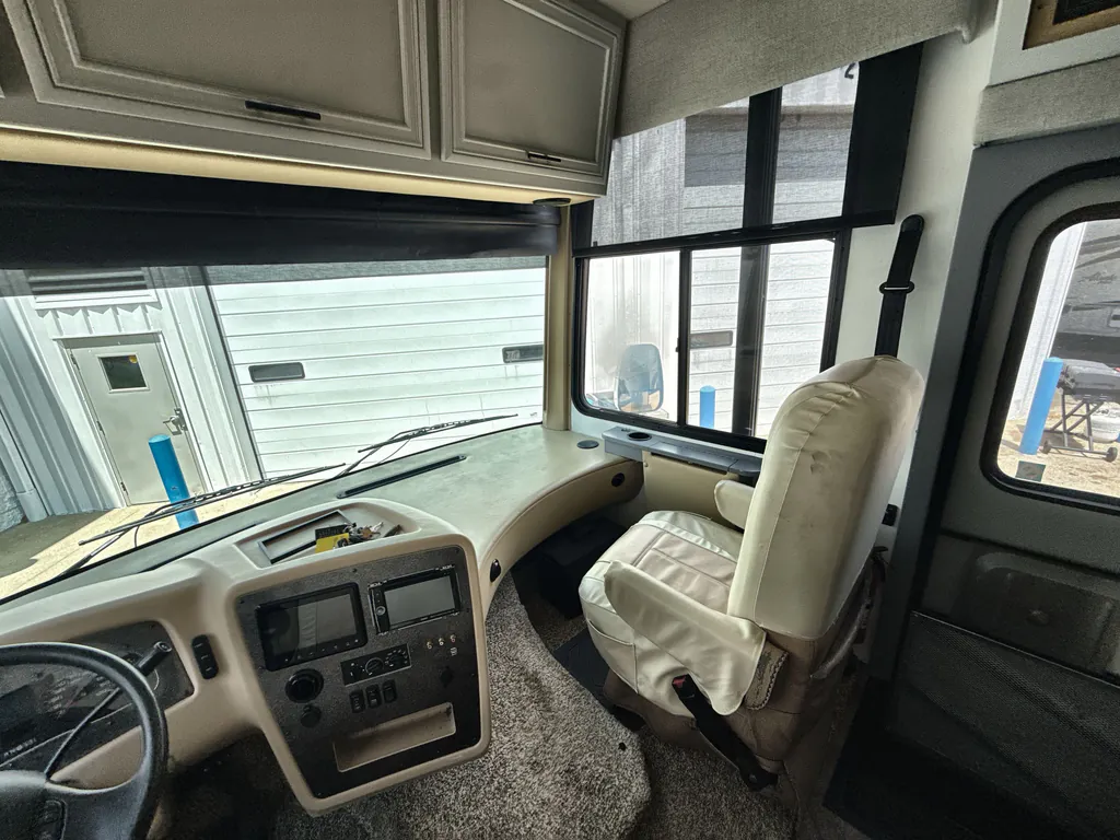 2015 Newmar Canyon Star 3914, Photos photo 32