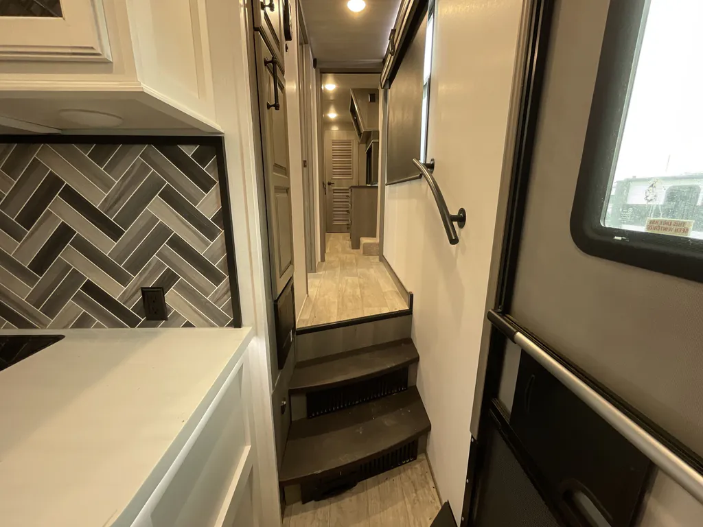 2022 Keystone Montana 3231CK, Photos photo 16