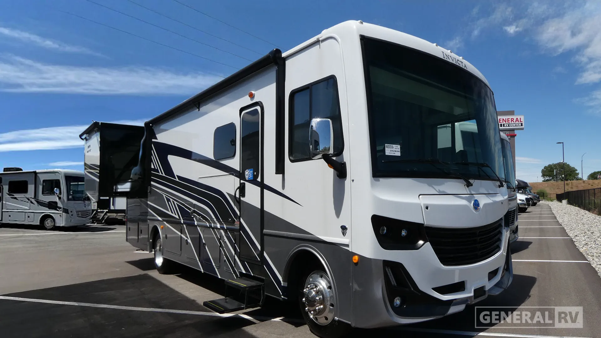 2026 Holiday Rambler Invicta 34MB - Photo 2